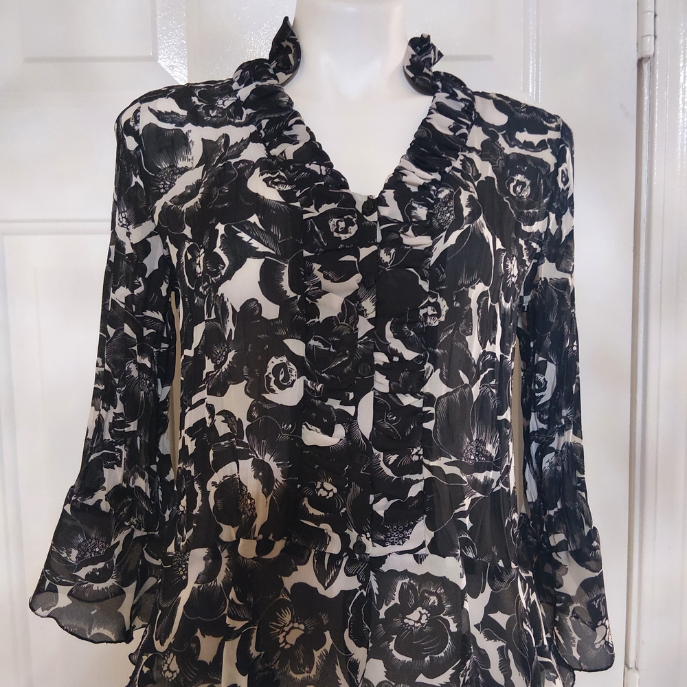 Sunny Leigh Black and White Floral Blouse